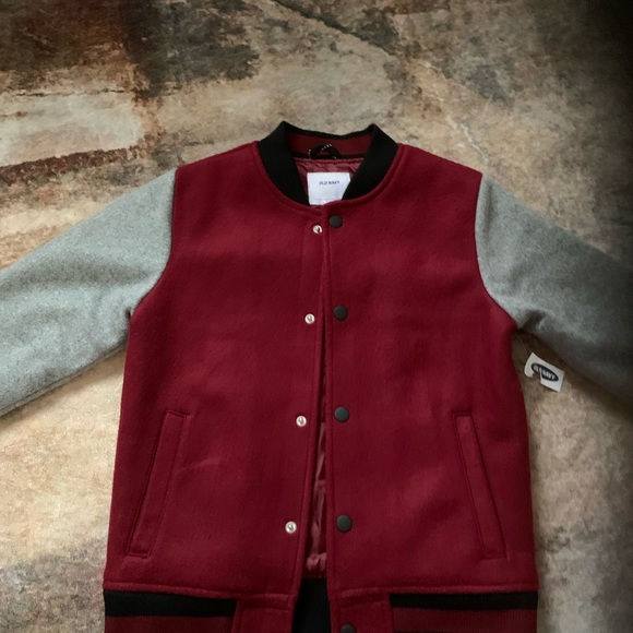 jacket , NWT burgundy , black and grey color . - Picture 11 of 16